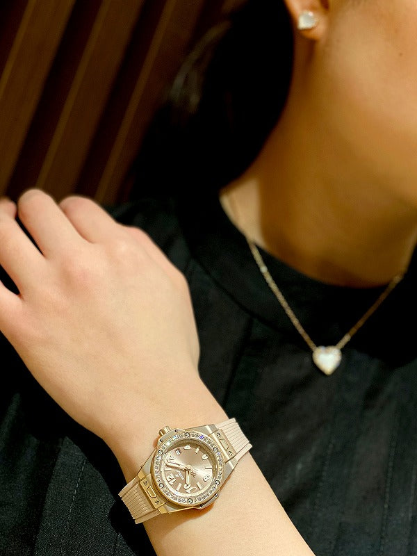 至福のピンクに包まれて。ウブロとダミアーニで紡ぐ、大人のご褒美ジュエリー/485.UP.7320.RX.1204.JPN、20109047、20109040