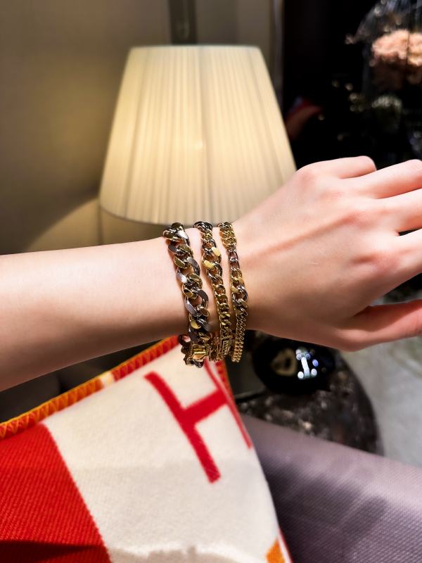 時代を先取る、ラギッドマインド!! リビルディング ブレスレッド/ HB08B01KW210、HB08B02WK210、HB08B03WK210