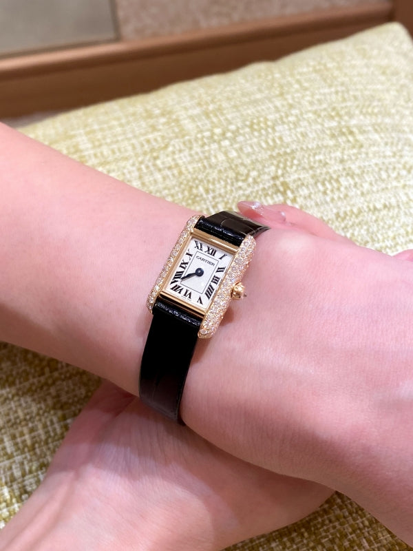 カルティエ】 時代を超えて愛される最高峰タンク ルイ カルティエの