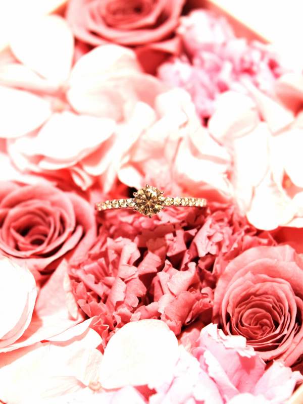 【ご婚約指輪💎ダイヤモンドの大きさの選び方♪♪】ロイヤル・アッシャー ダイヤモンドリング/ERA688