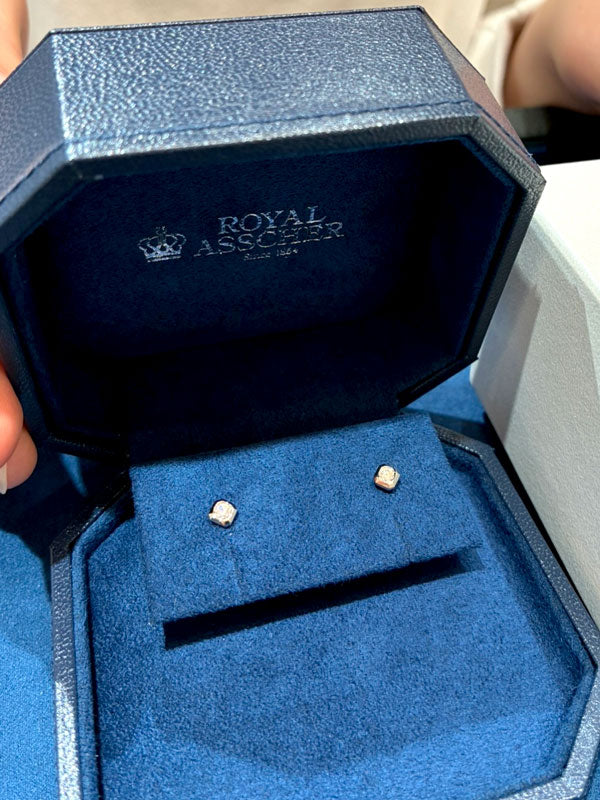 I様 ロイヤルアッシャープラチナダイヤモンドピアス お求めいただき誠にありがとうございます/ JHA0080BP