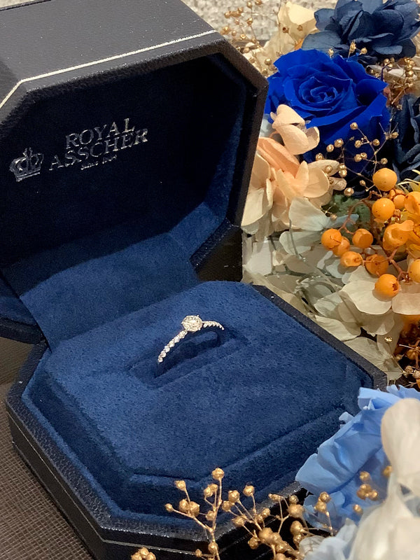 T様 ロイヤルアッシャー エンゲージメントリング お求めいただき誠にありがとうございます/ERAAB688