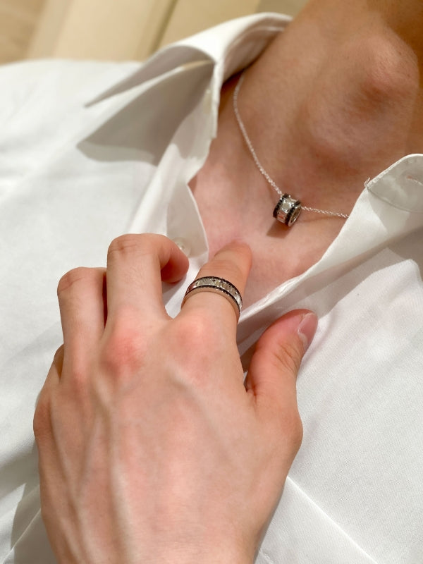 DAMIANI(ダミアーニ)「ベル エポック・リール」ホワイトゴールド×ブラックダイヤ・ジェンダーレスに楽しむ、至高のセットアップ/20111729、20111819_c
