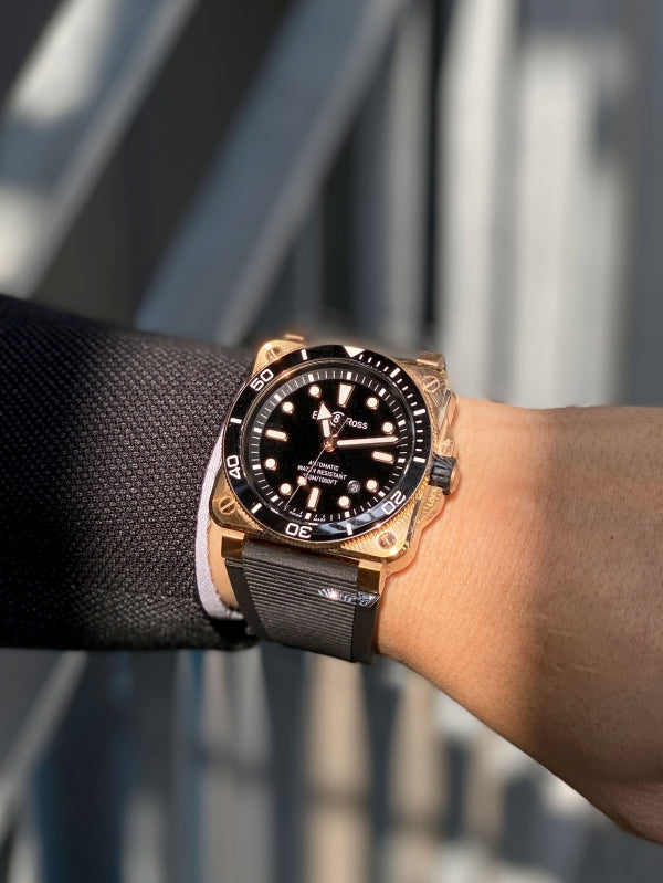 潮風とブロンズ。リヴィエラの風を呼ぶベルロス/BR03ダイバー ブラック ブロンズ/BR03A-D-BL-BR/SRB