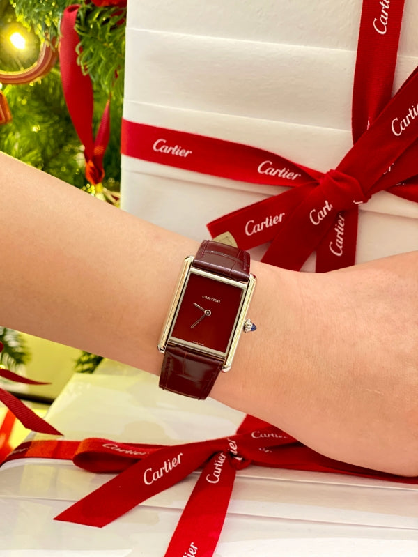 【聖夜を彩る至高の赤】カルティエ「タンク マスト」/WSTA0054