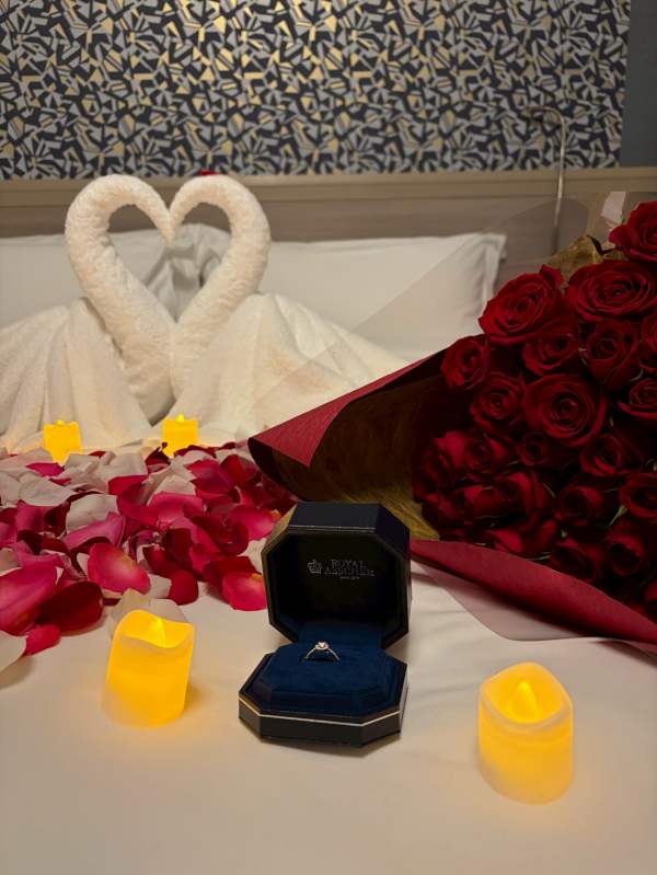 N様、プロポーズ成功、誠におめでとうございます💖ロイヤルアッシャー 婚約指輪/ERA820