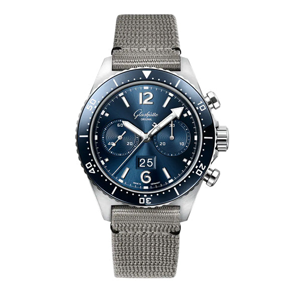 SEAQ CHRONOGRAPH<br><font size=1pt>シーキュー クロノグラフ</font>