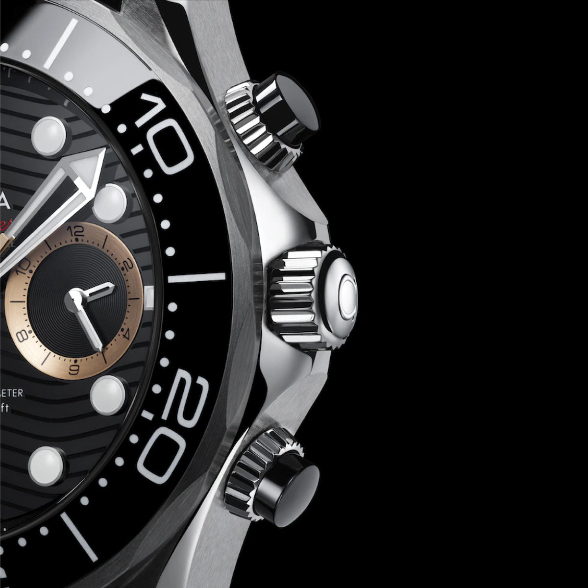 SEAMASTER DIVER 300M 007 FIRST LIGHT 44mm<br><font size=1pt>シーマスター ダイバー 300m 007ファーストライト 44mm</font>