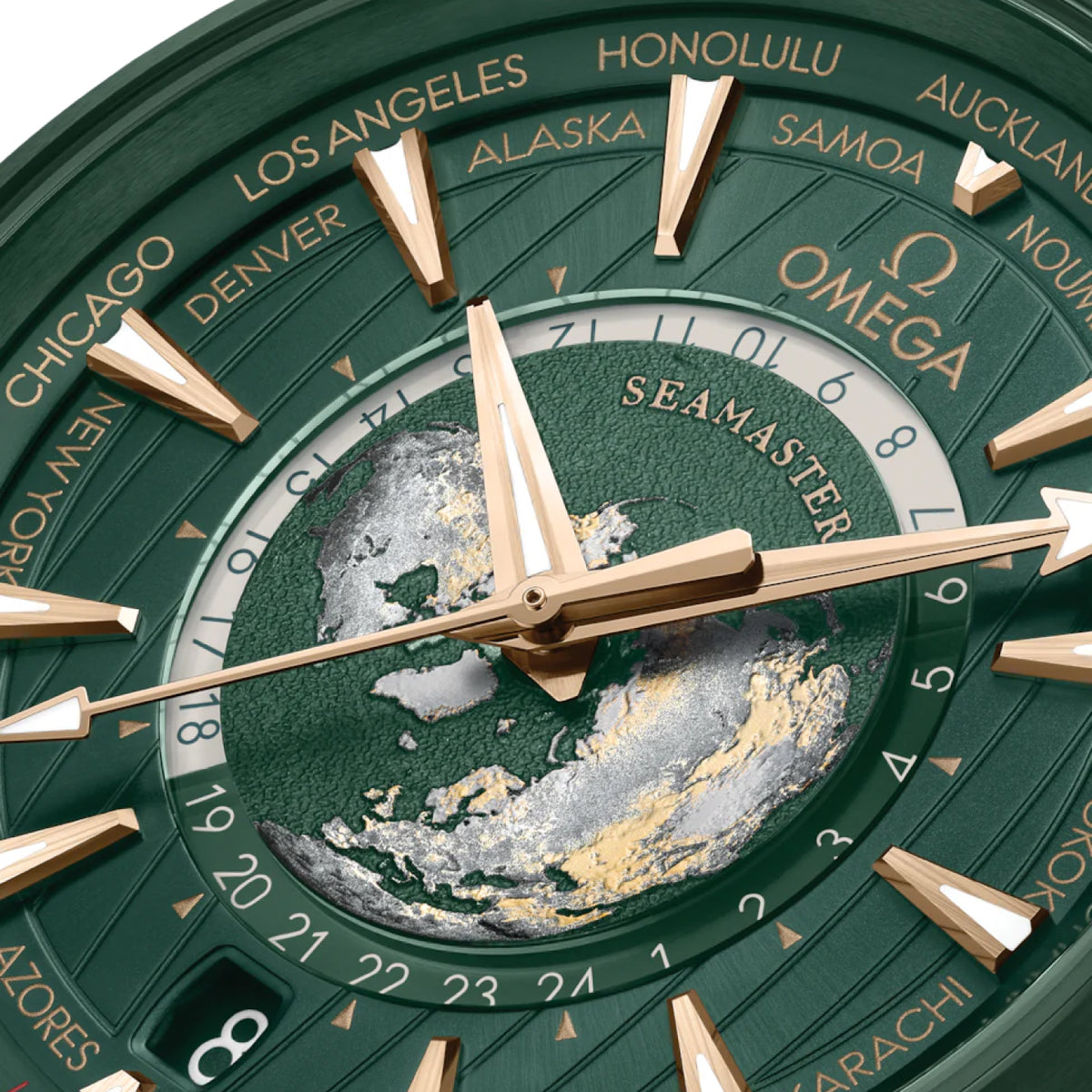 SEAMASTER AQUA TERRA 150M WORLD TIMER 43mm<br><font size=1pt>シーマスターアクアテラ 150m ワールドタイマー 43mm</font>