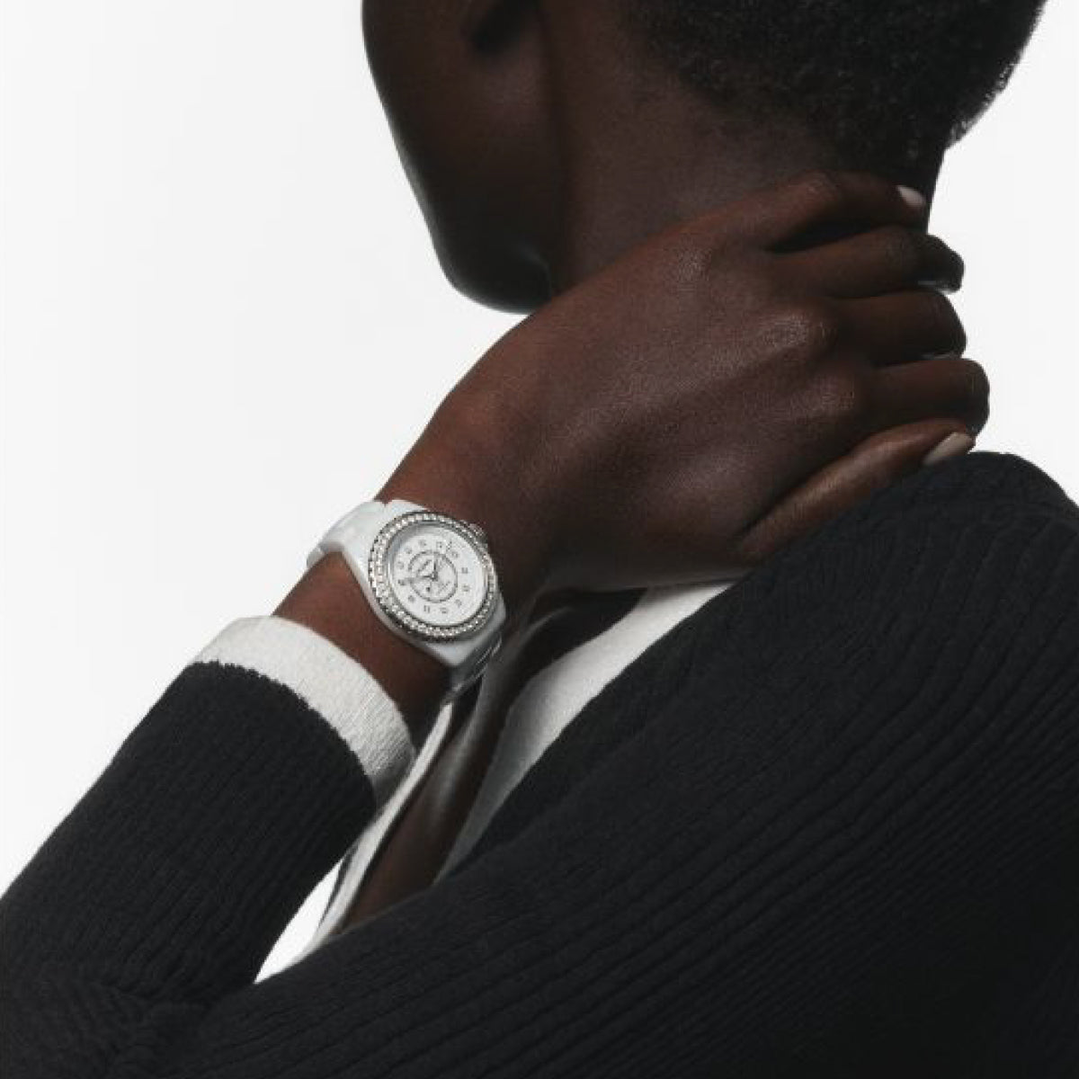 J12 DIAMOND BEZEL CALIBER 12.2,33mm<br><font size=1pt>J12 ダイヤモンドベゼル キャリバー 12.2, 33mm</font>