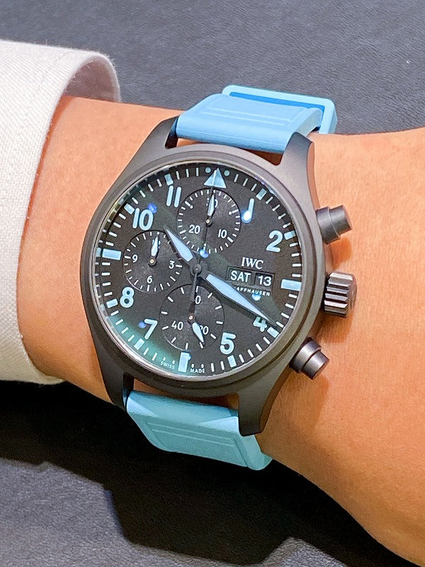 手元に宿るF1の情熱!　IWC パイロット•ウォッチ オートマティック 41 ”ジョージ・ラッセル”／品番：IW328107  パイロット・ウォッチ クロノグラフ41”ジョージ・ラッセル”／品番：IW389411