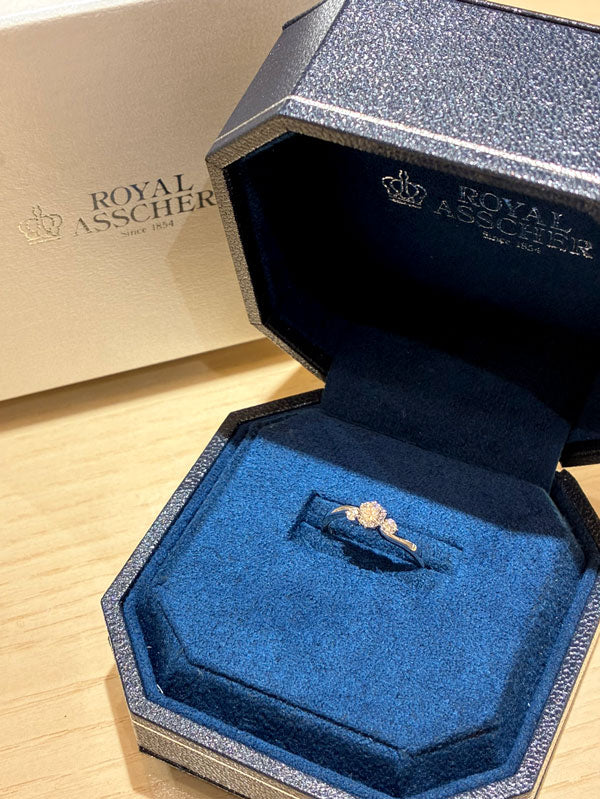 O様 ROYAL ASSCHER エンゲージメントリング お求めいただき誠にありがとうございます／ERA680