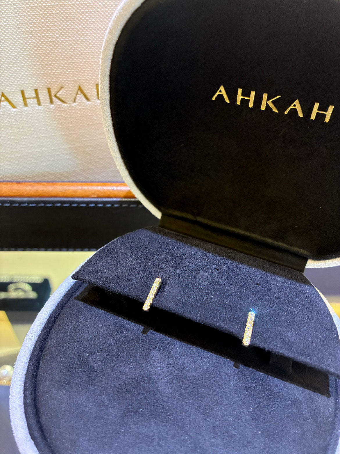 N様 アーカー ティナラインショート ピアス お求めいただき誠にありがとうございます／VC1256010400