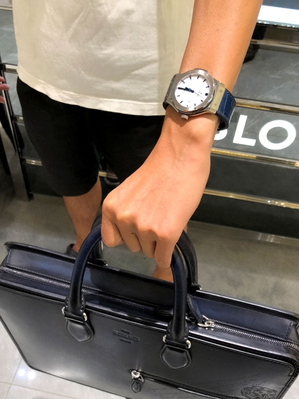 伊藤様 ウブロ クラシック・フュージョン チタニウム ホワイトシャイニー ブルー お求めいただき誠にありがとうございます／542.NX.2210.LR.JPN17