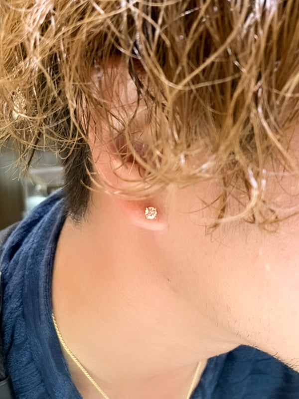 Y様 ブラウンダイヤモンド ピアス お求めいただき誠にありがとうございます