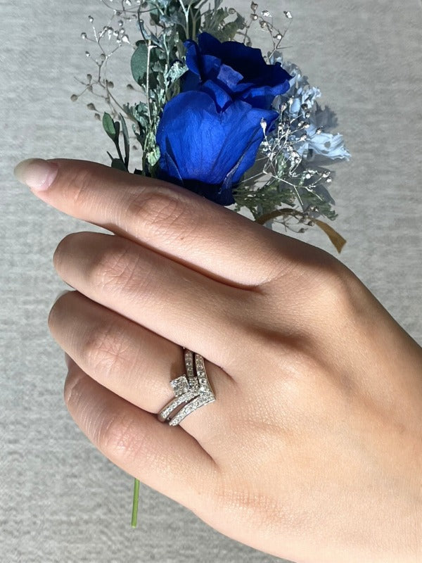 【連載Vol.1】指のタイプ別☝️一生ものの婚約指輪の選び方　ロイヤルアッシャー／AC022