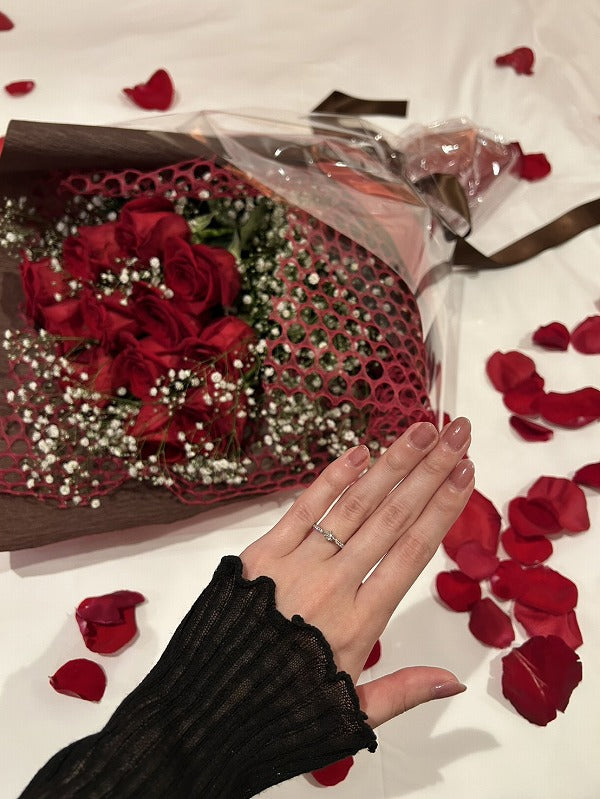 M様、プロポーズ成功、誠におめでとうございます💖ロイヤルアッシャー 婚約指輪／ERA815