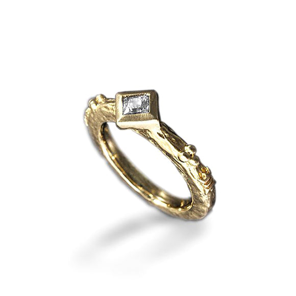 タイニー メディイーヴァル プリンセス ベゼル FDL