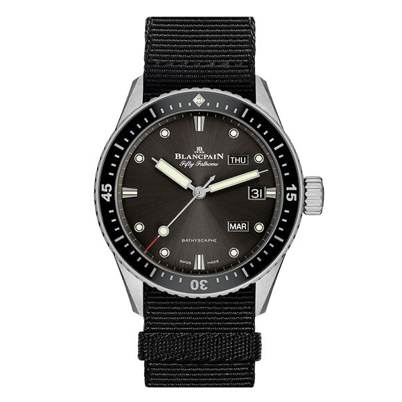 FIFTY FATHOMS BATHYSCAPHE QUANTIEME ANNUEL<br><font size=1pt>フィフティ ファゾムス バチスカーフ アニュアルカレンダー</font>