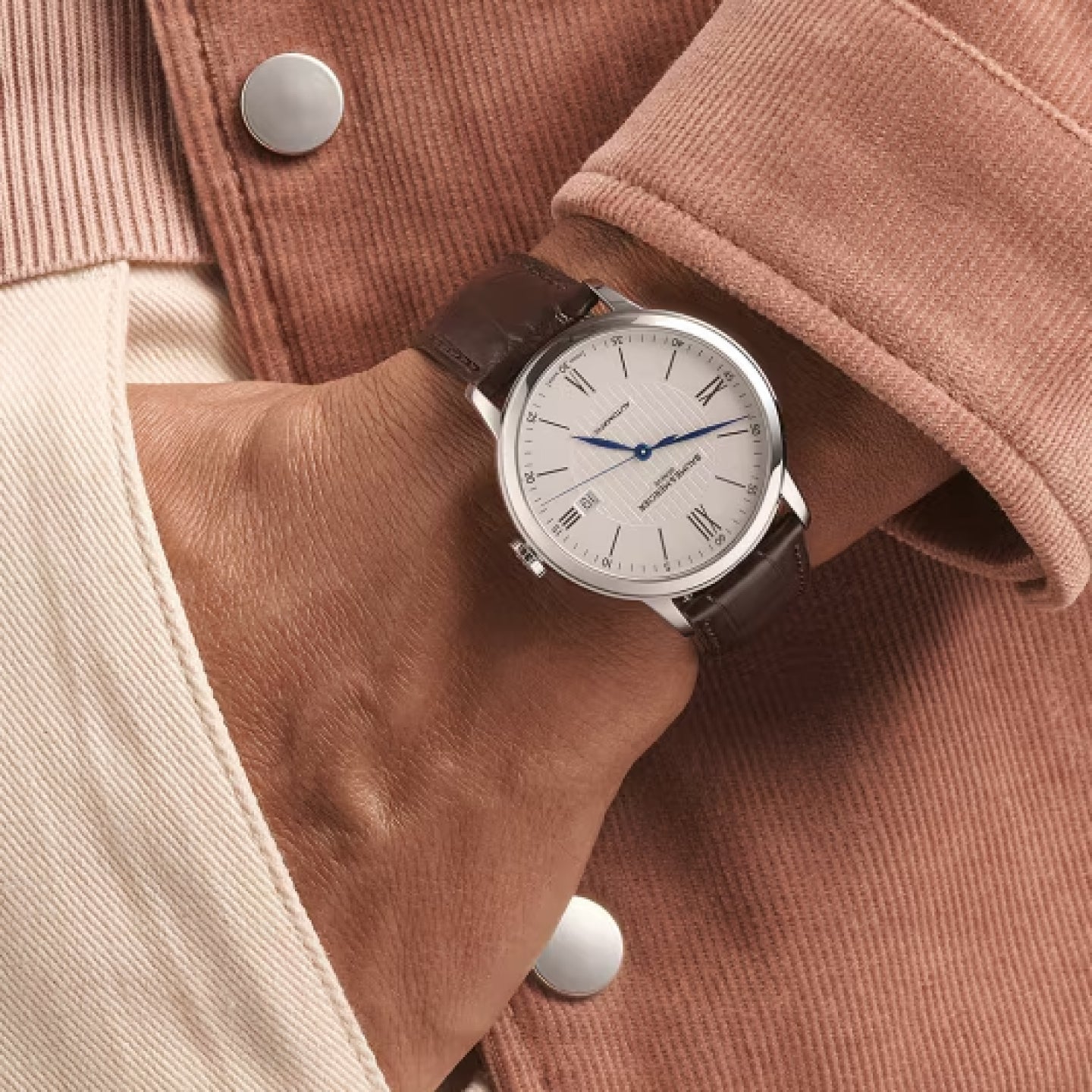 CLASSIMA<br><font size=1pt>クラシマ</font>