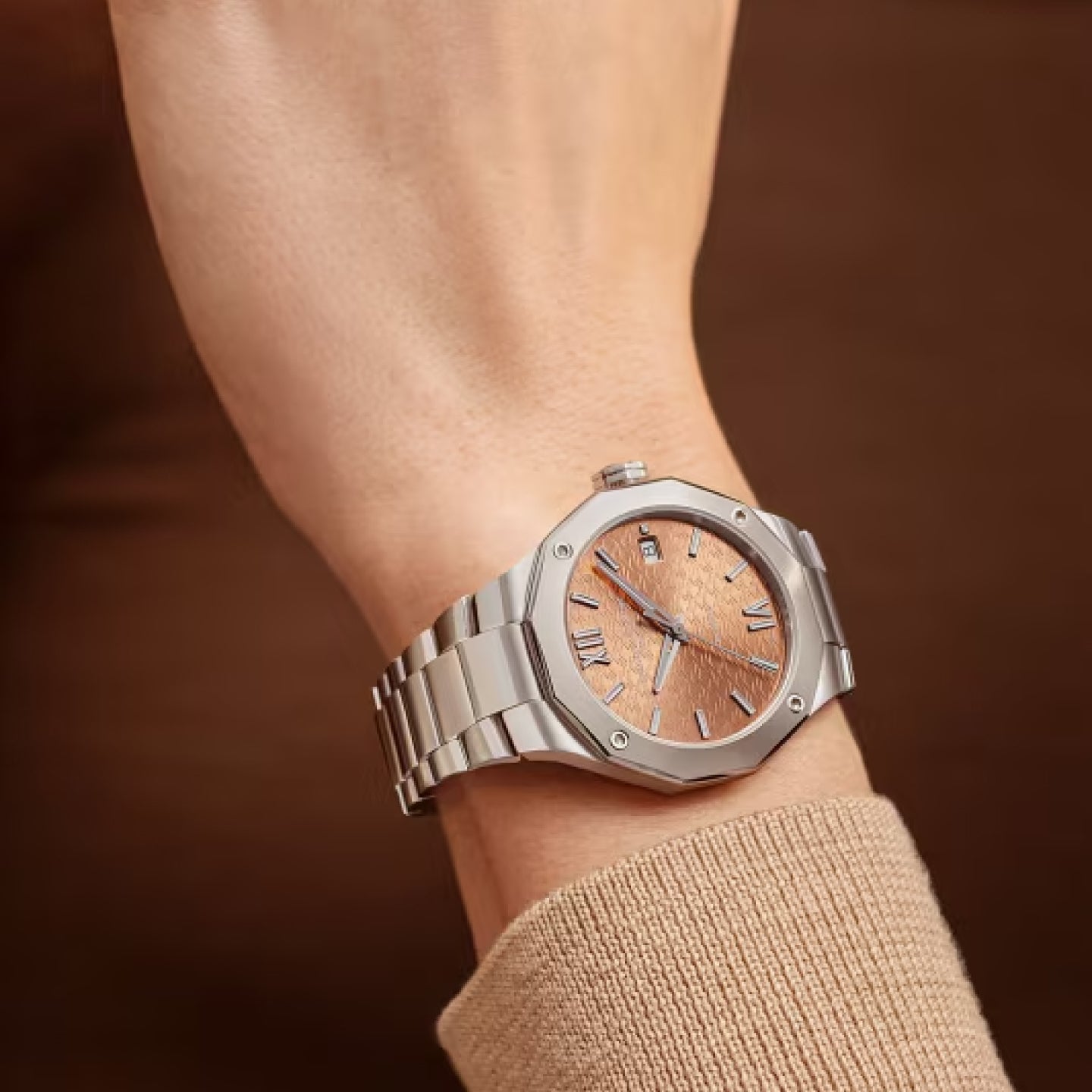 RIVIERA<br><font size=1pt>リビエラ</font>