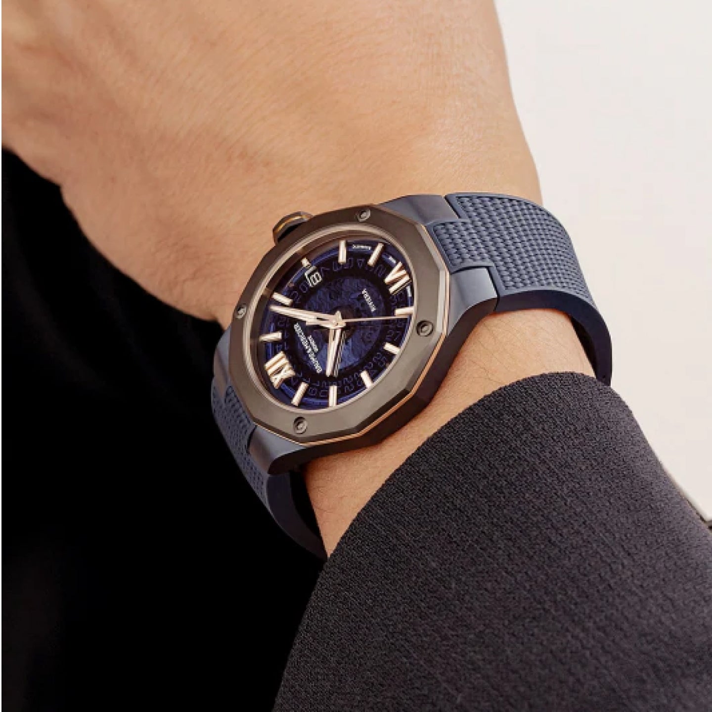 RIVIERA<br><font size=1pt>リビエラ</font>