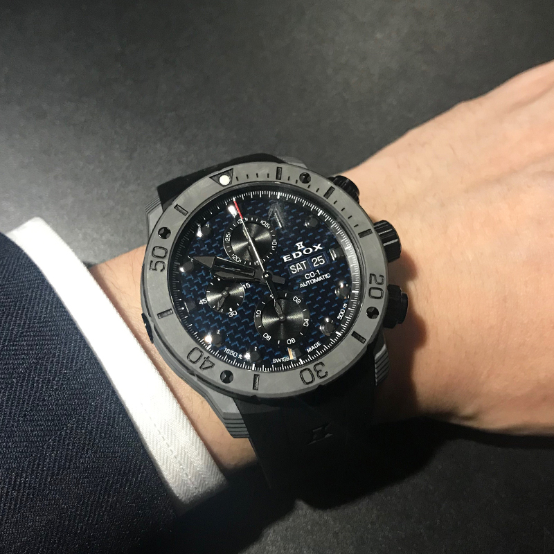 EDOX エドックス クロノオフショア1 クロノグラフ デイデイト 自動巻き メンズ 腕時計 カーボン文字盤 純正革ベルト 01114