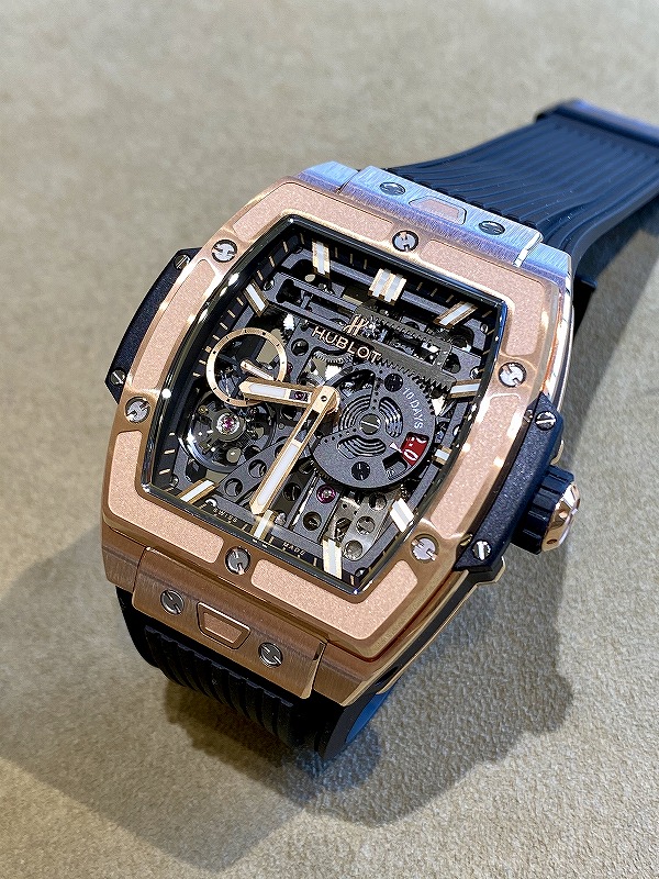 ✓【オーダー製作】ウブロ（HUBLOT）専用レザーストラップ