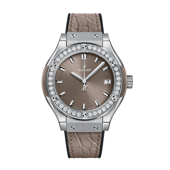CLASSIC FUSION TITANIUM TAUPE DIAMONDS