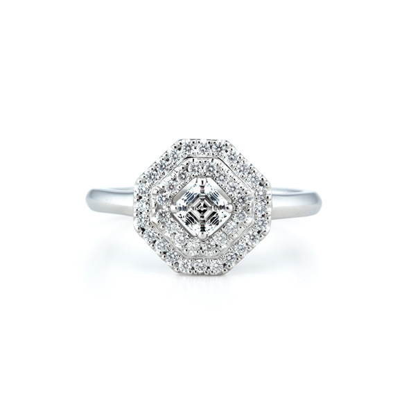 ROYAL ASSCHER CUT RING