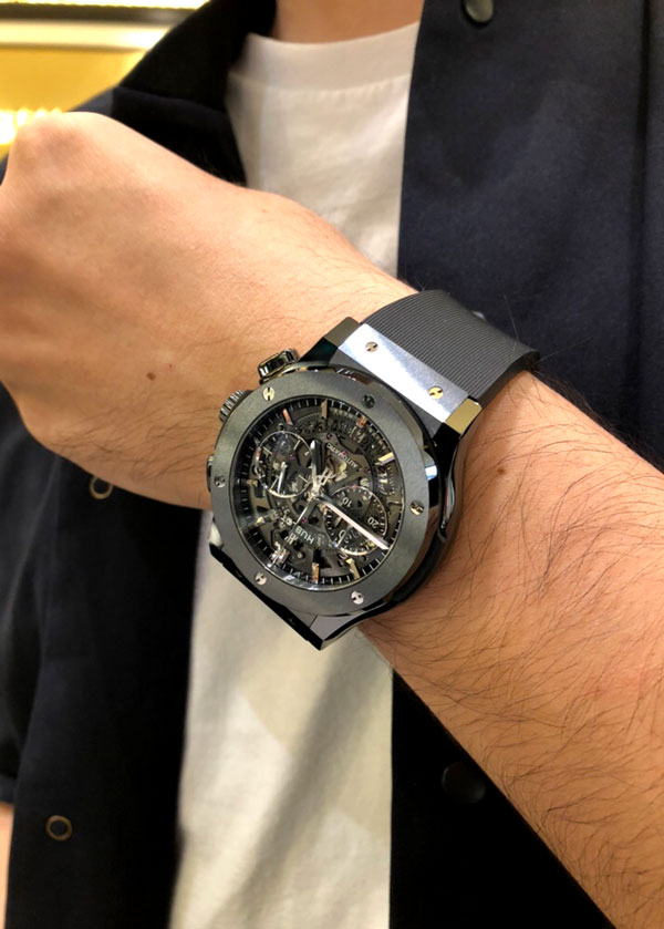 HUBLOT クラシックフュージョン　アエロフュージョン　ブラックマジック