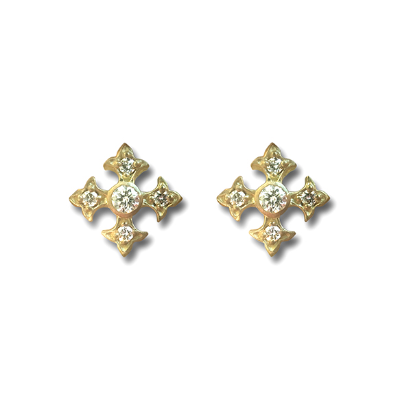 SMALL FANCY CROSS STUD PIERCE